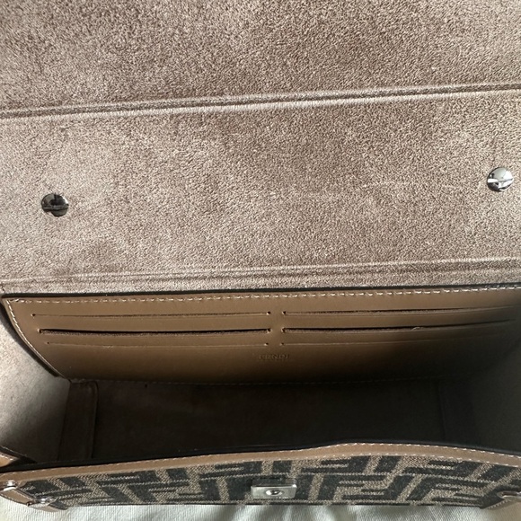 Fendi Baguette soft Trunk - Picture 6 of 7